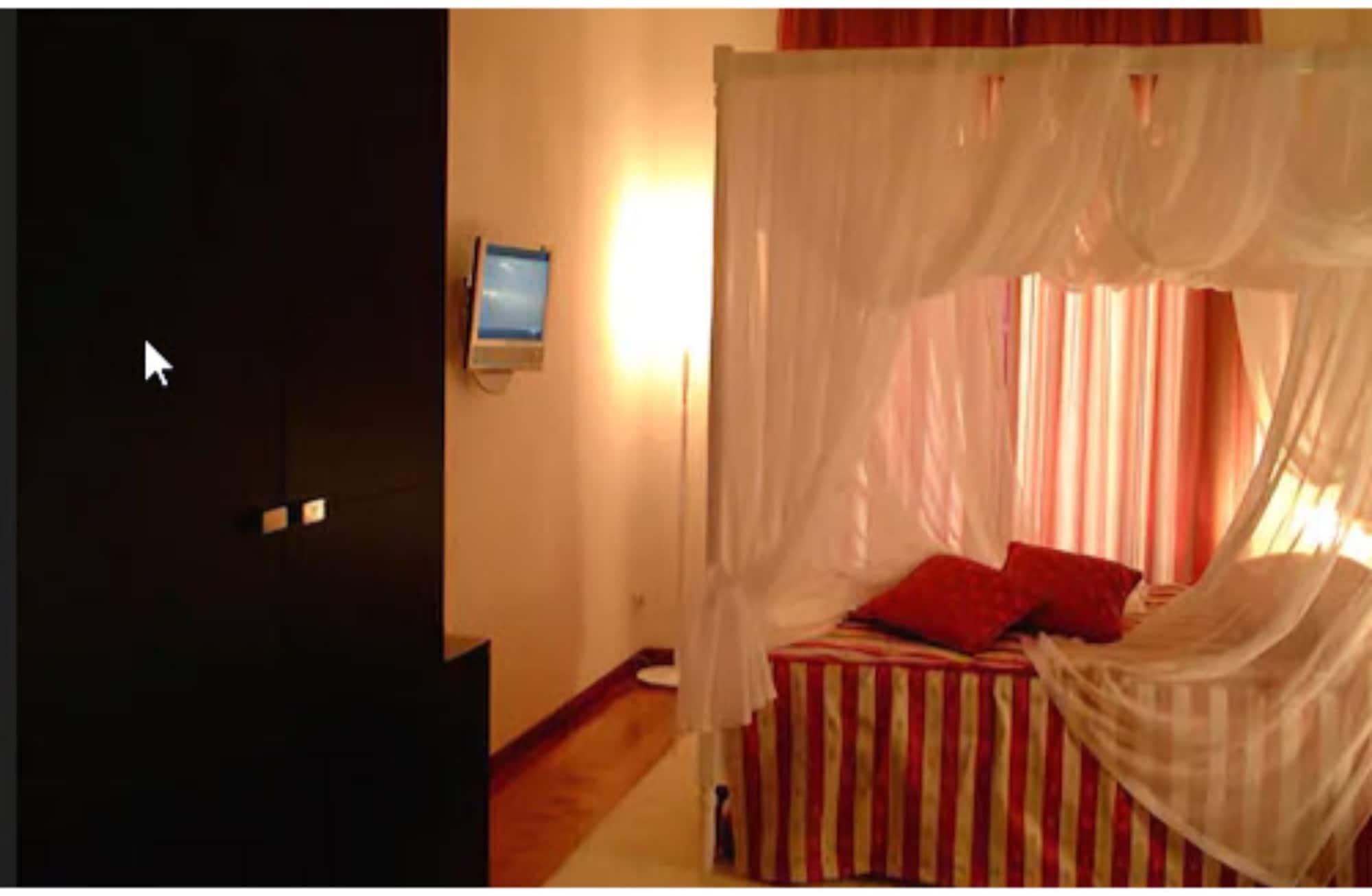 La Chicca Palace Hotel ميلاتسو المظهر الخارجي الصورة
