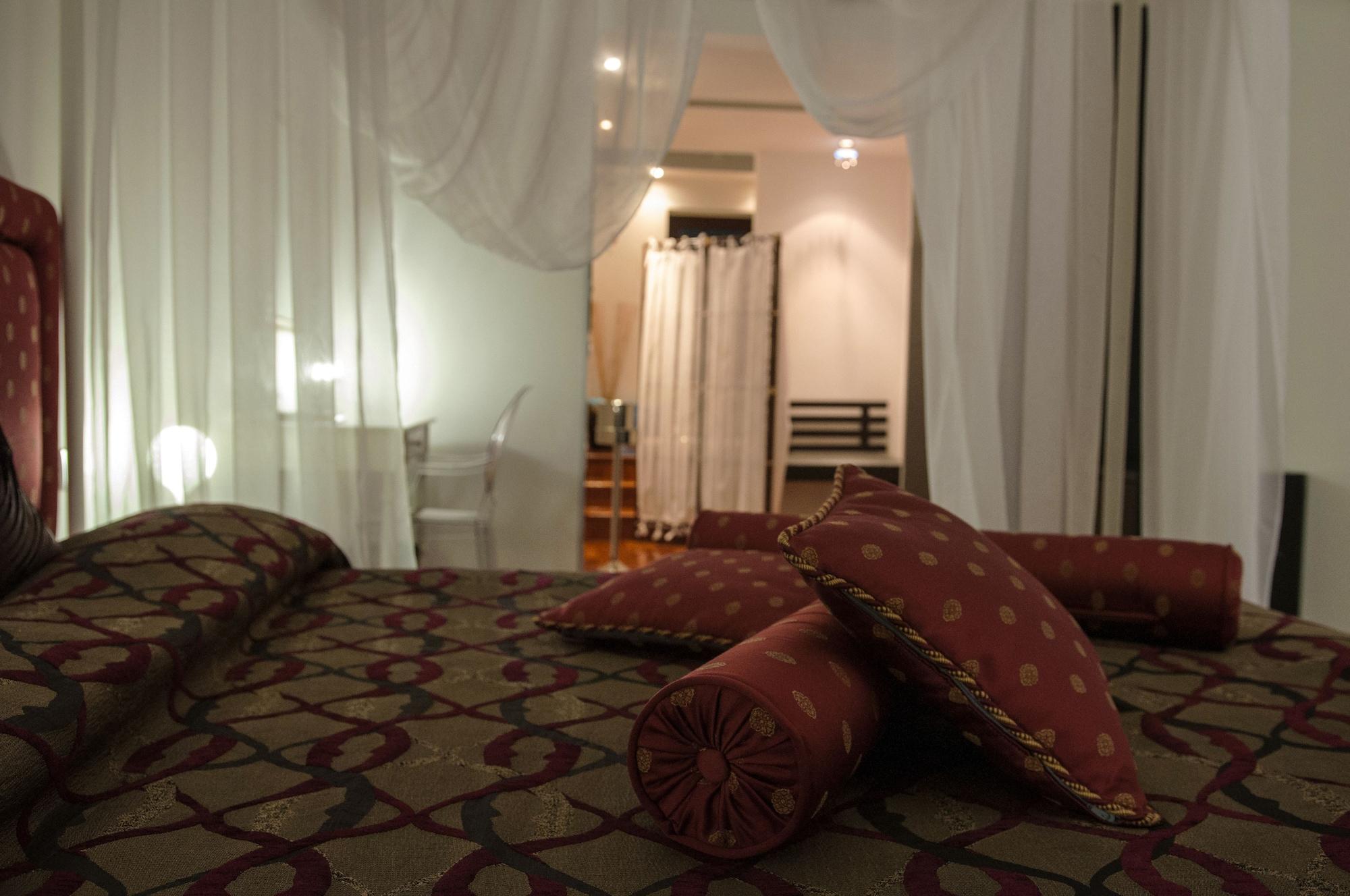 La Chicca Palace Hotel ميلاتسو المظهر الخارجي الصورة